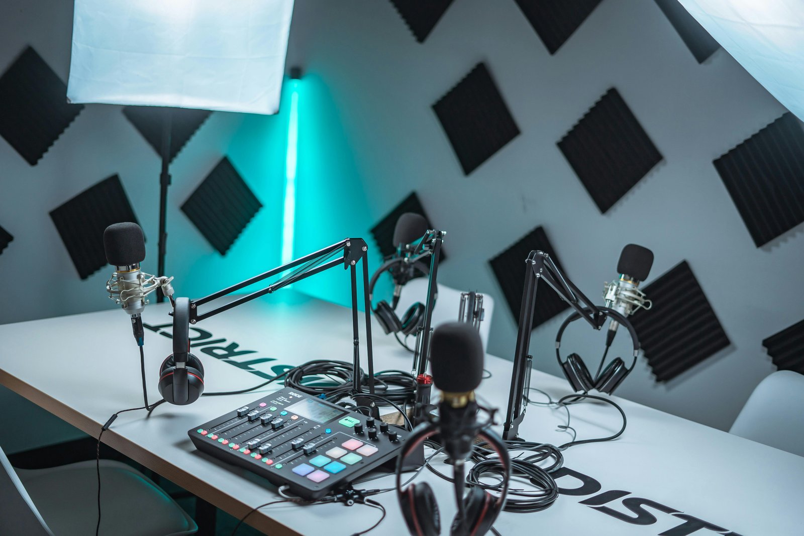 Audio-Video Solutions - Conference Room systems, project tools